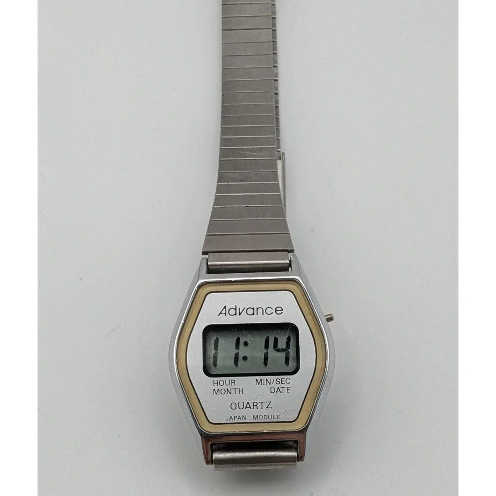 VTG ADVANCE Digital Watch Mens Classic Retro‎ Silver Tone Expandable New Battery